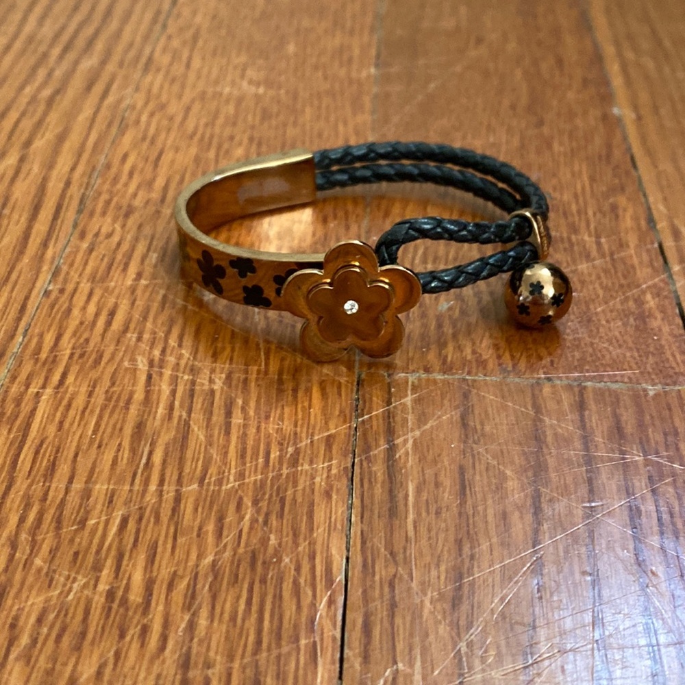 Black Folli Follie Flower Ball Metal Leather Bangle